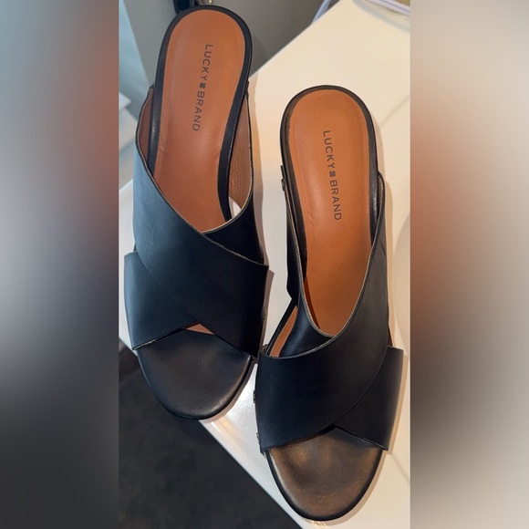 Lucky Brand Black Leather Summer Boho Retro Mules Tan Wooden Heel 9.5 - Picture 6 of 9